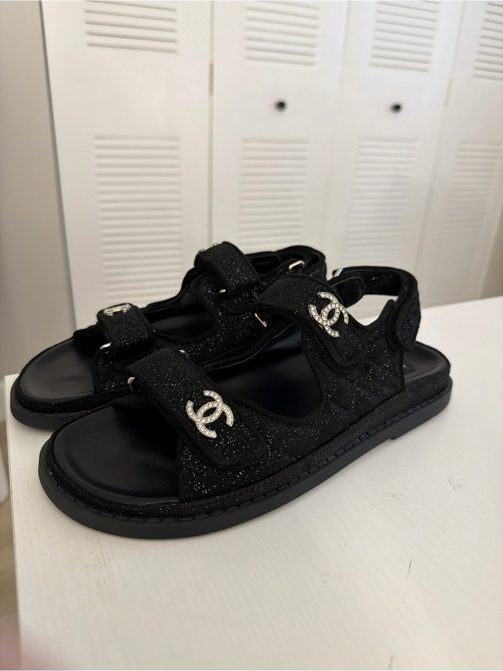 Women’s  Sandals for Wide Feet – Size 8